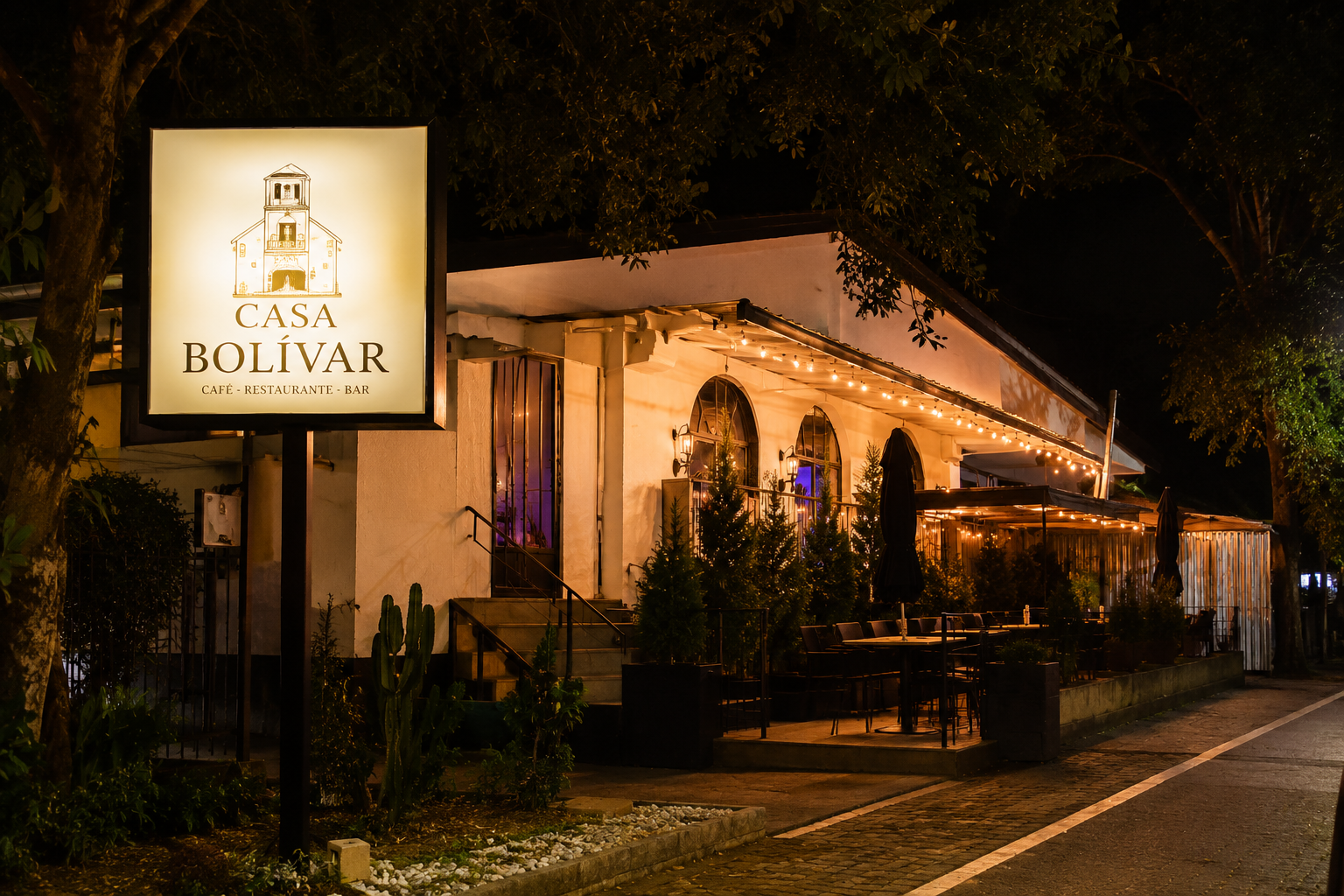 Casa Bolívar Café-Restaurante-Bar en David, Chiriquí